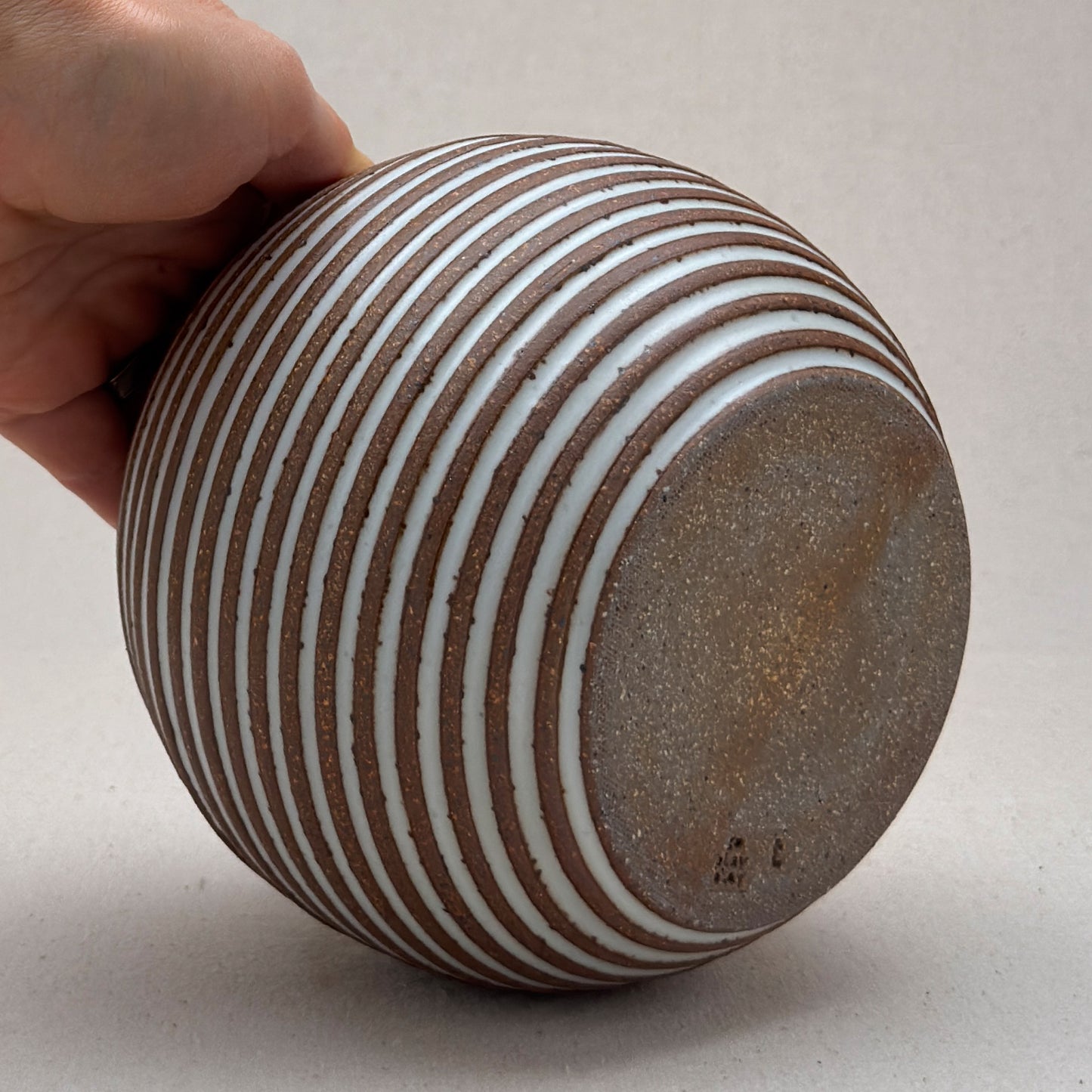 Medium White Stripe Round Vase