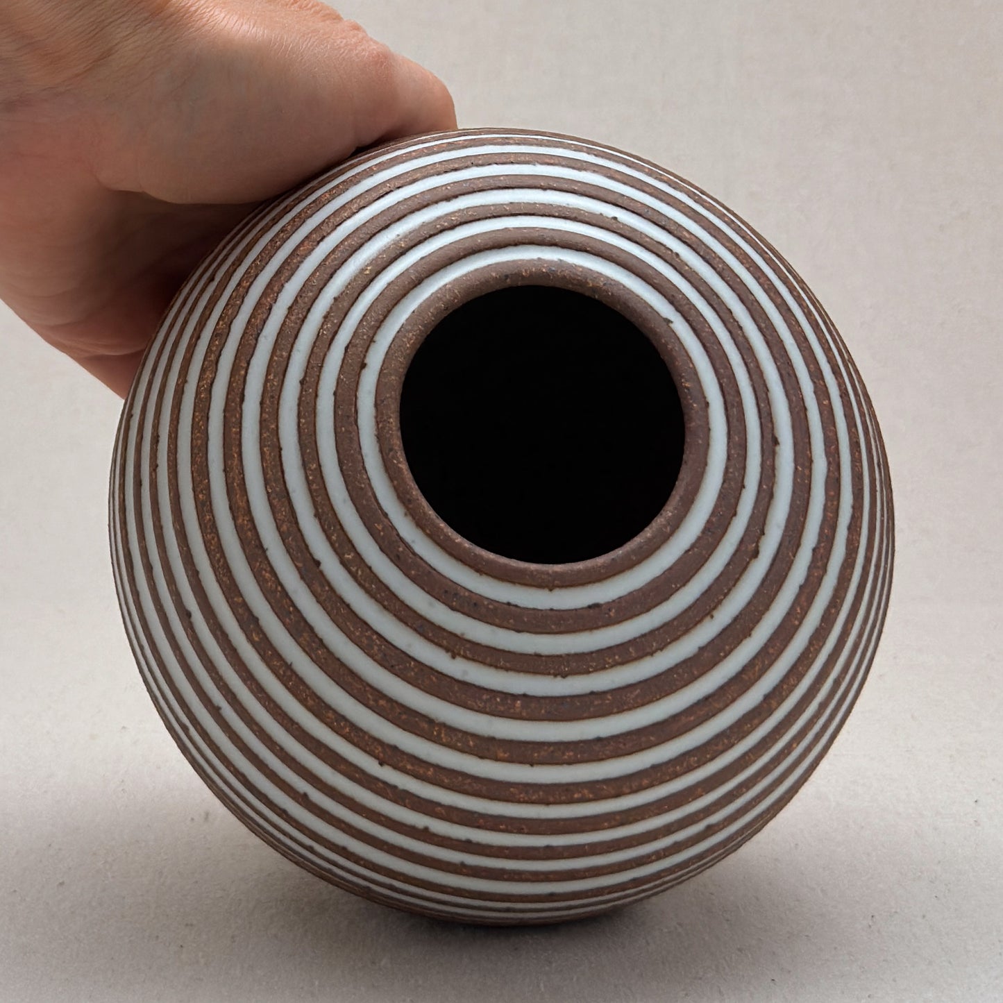 Medium White Stripe Round Vase