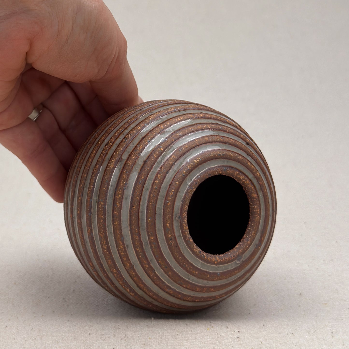 Small Shino Stripe Round Vase
