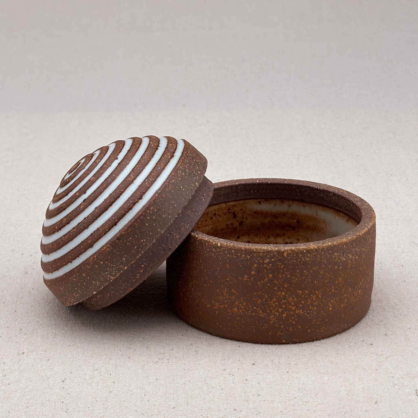 Small White Stripe Round Top Jar