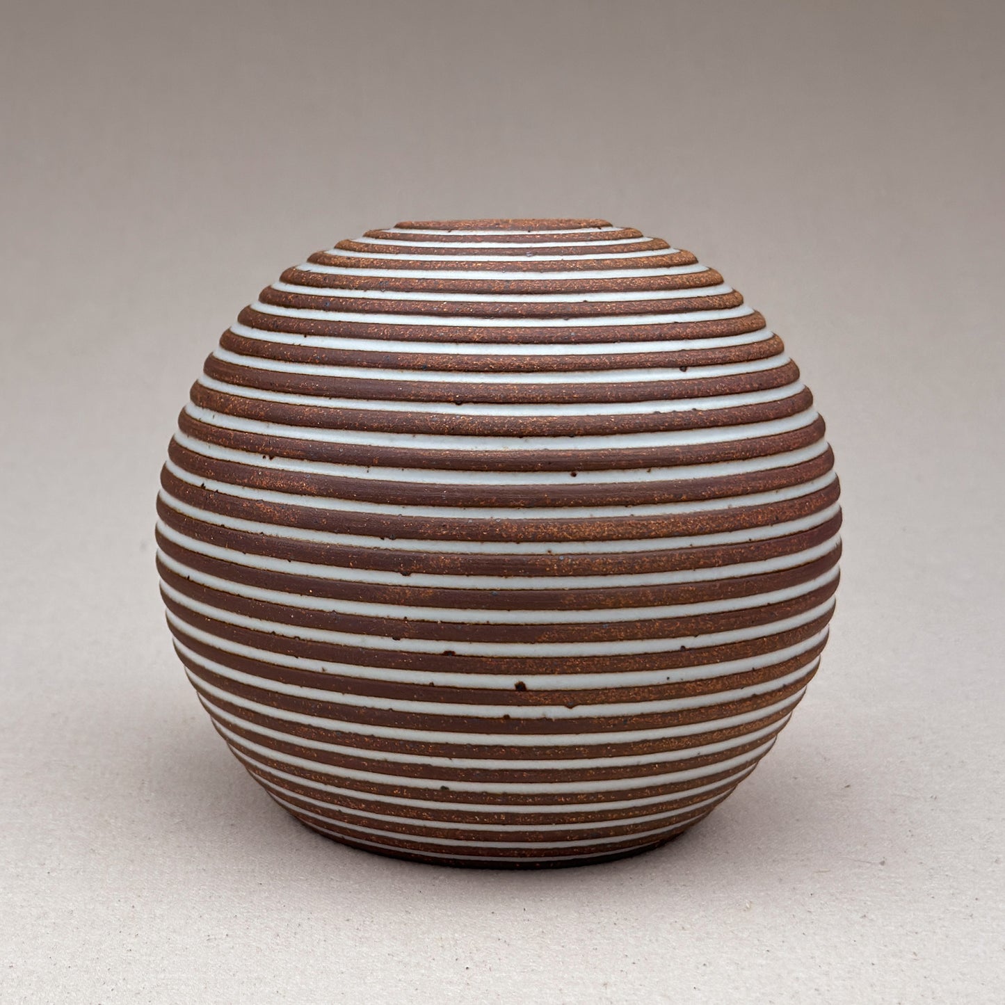 Medium White Stripe Round Vase