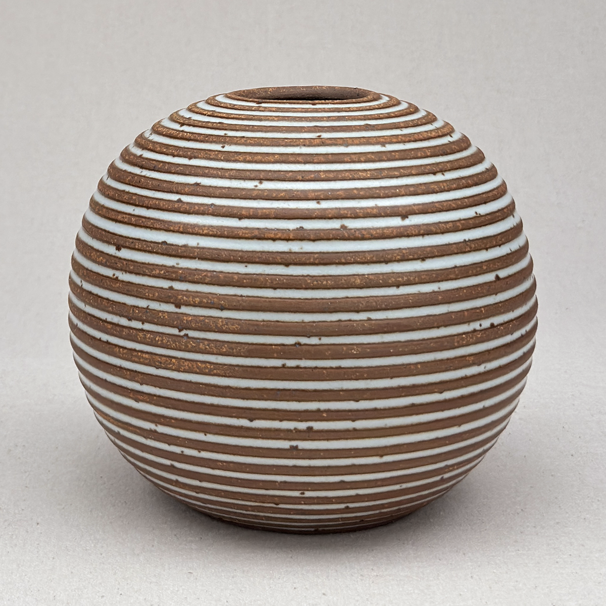 Medium White Stripe Round Vase